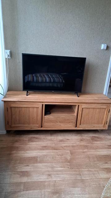 Teak TV Meubel beschikbaar voor biedingen