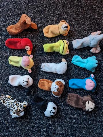 Vingerpoppetjes 14 stuks  beschikbaar voor biedingen