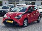 Toyota Aygo 1.0 VVT-i x 5 DEURS | AIRCO | BOVAG !, Auto's, Voorwielaandrijving, 12 maanden, Stof, Gebruikt