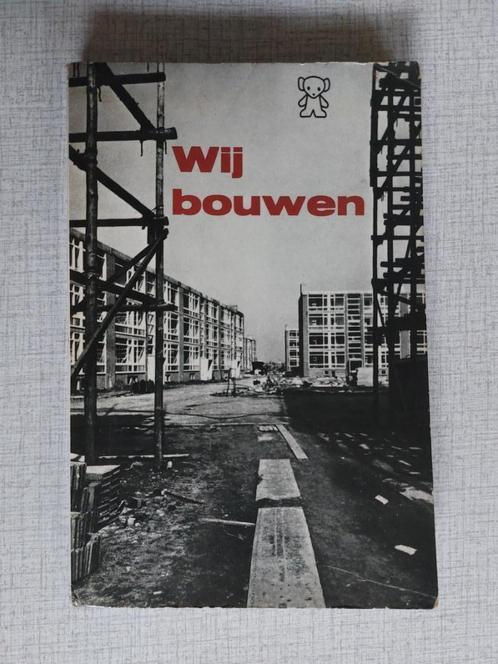 Wij Bouwen - Bruna Zwarte Beertjes, Boeken, Kunst en Cultuur | Architectuur, Gelezen, Architectuur algemeen, Ophalen of Verzenden