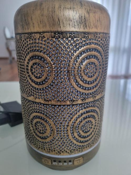Aroma Diffuser - Gouden Design, Huis en Inrichting, Woonaccessoires | Overige, Zo goed als nieuw, Ophalen