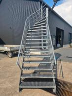 Stalen hoektrap gegalv. Hoog 3,48 mtr. Nob084, Doe-het-zelf en Verbouw, Ladders en Trappen, Ophalen, Zo goed als nieuw, 2 tot 4 meter