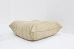 Vintage Togo ligne Roset poef beige leer  Michel Ducaroy, Ophalen, Gebruikt, 50 tot 75 cm, Leer