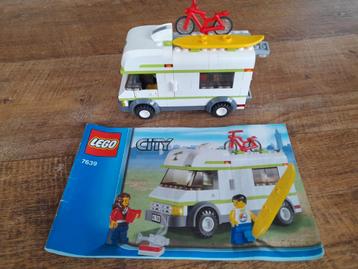 Lego city 7639 camper. beschikbaar voor biedingen