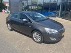 Opel Astra 1.4 Turbo Cosmo 5 deurs 120PK! NL AUTO NAP 1e eig, Voorwielaandrijving, Gebruikt, 4 cilinders, Origineel Nederlands