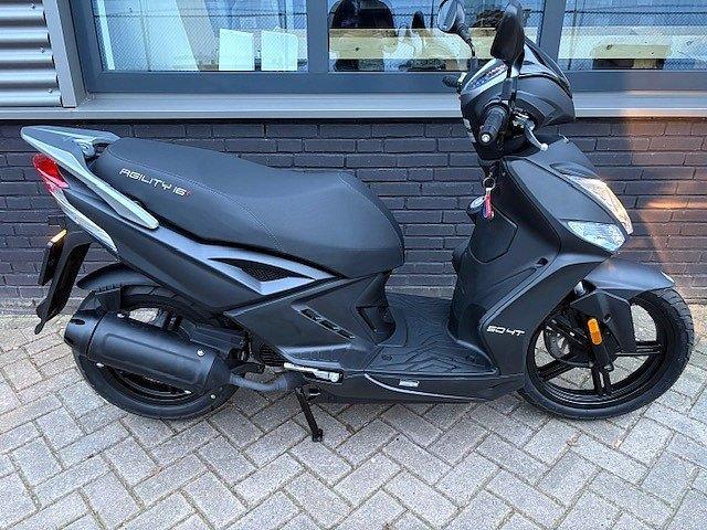 Kymco Agility 16+ Brom 45KM Demo 500km E5 Zo Goed Als Nieuw, Fietsen en Brommers, Scooters | Kymco, Zo goed als nieuw, Agility