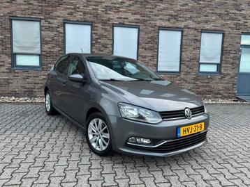 Volkswagen Polo 1.2 TSI 90PK 2015 Airco PDC Stoelverw beschikbaar voor biedingen