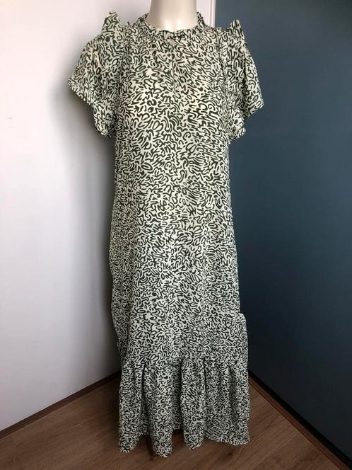 Norah groene lange jurk 38 roomwit dun, Kleding | Dames, Jurken, Zo goed als nieuw, Maat 38/40 (M), Groen, Onder de knie, Ophalen of Verzenden
