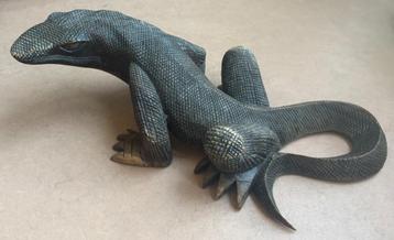 Grote houten Komodovaraan / leguaan  beschikbaar voor biedingen