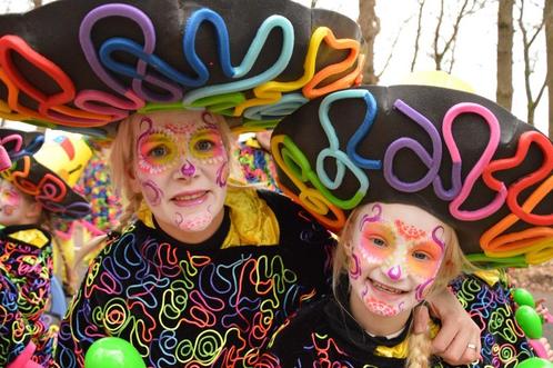Kleurrijke grote loopgroep Mexico, Kleding | Dames, Carnavalskleding en Feestkleding, Zo goed als nieuw, Kleding, Carnaval, Ophalen