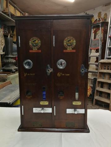 antieke sigaretten automaat beschikbaar voor biedingen