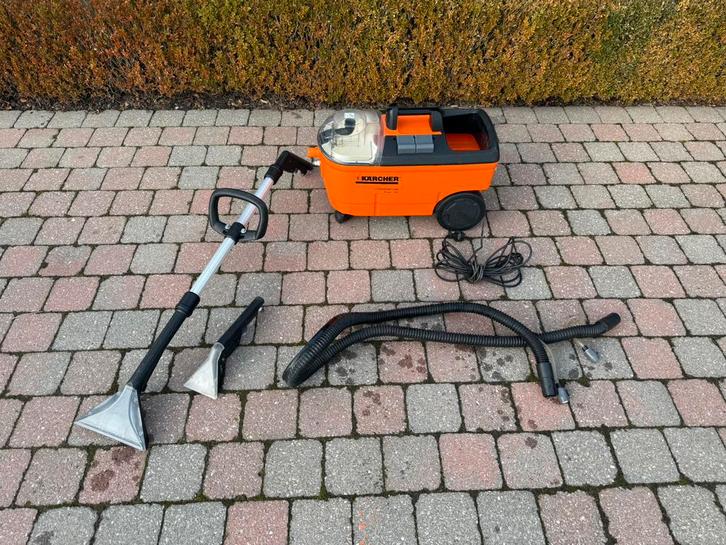 Karcher puzzi 100 tapijtreiniger interieurreiniger, Witgoed en Apparatuur, Stofzuigers, Zo goed als nieuw, Ophalen