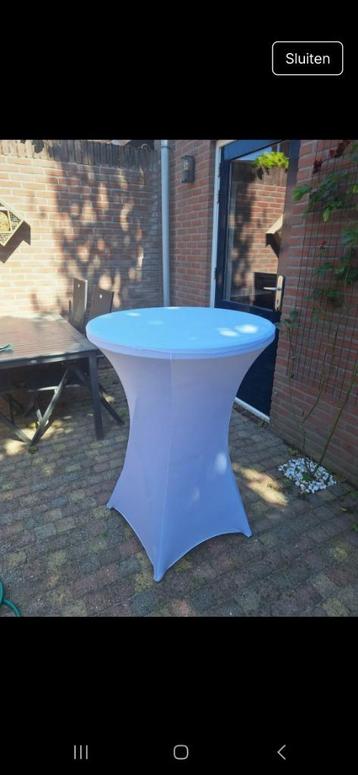 Witte statafelrokken (5 stuks) beschikbaar voor biedingen