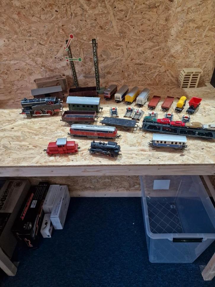Grote Partij Trein Spullen: Märklin, Fleischmann, Blik, Hobby en Vrije tijd, Modeltreinen | H0, Ophalen of Verzenden