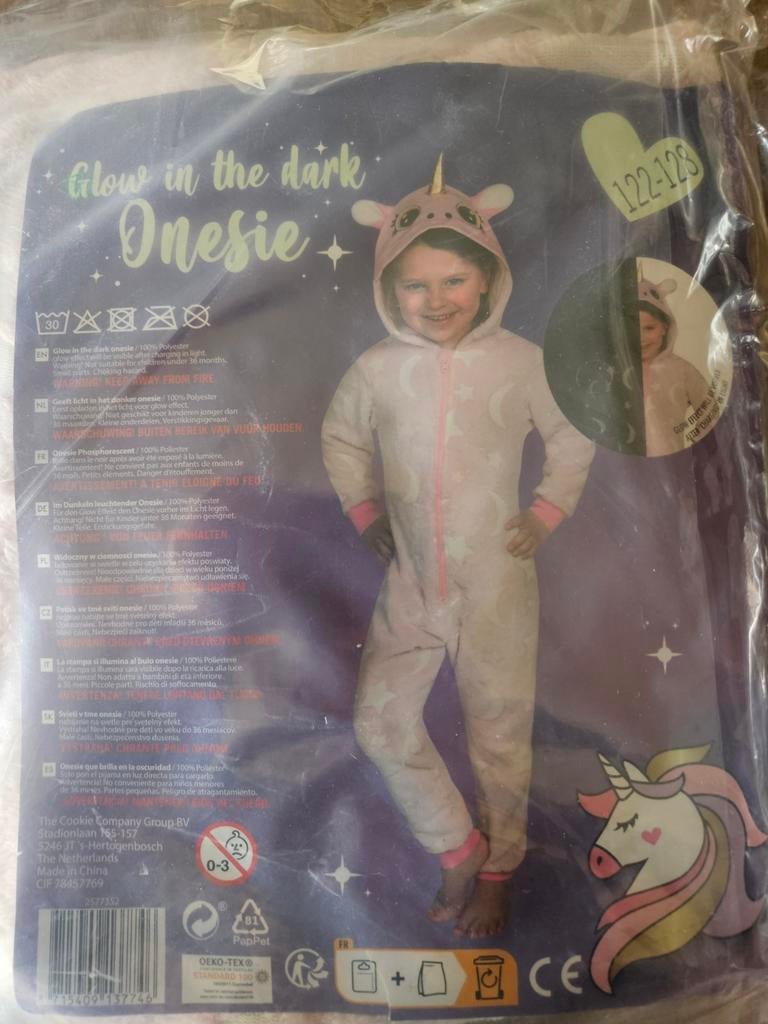 Nieuwe glow in the dark onesie, Kinderen en Baby's, Kinderkleding | Maat 122, Ophalen of Verzenden, Nieuw, Meisje, Overige typen