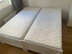 Uitschuifbed 2x90x200 + matrassen - Gastenkamer, Huis en Inrichting, Ophalen, Gebruikt, 90 cm, Wit