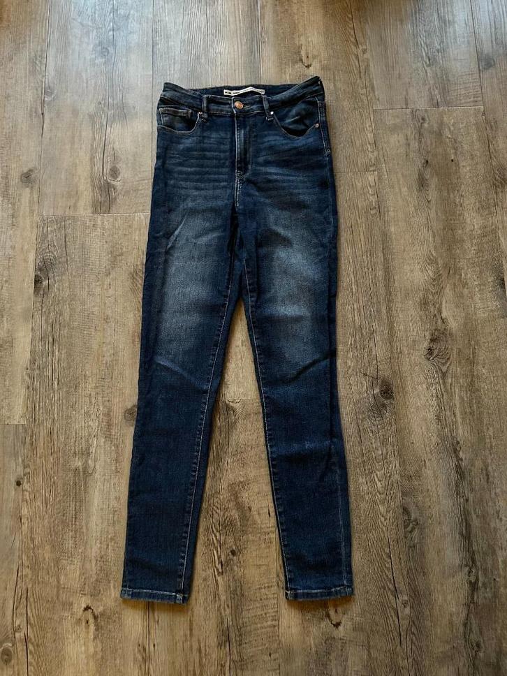 Super gave spijkerbroek van Raizzed, maat 27/30, ZGAN!, Kleding | Dames, Spijkerbroeken en Jeans, Zo goed als nieuw, W27 (confectie 34) of kleiner