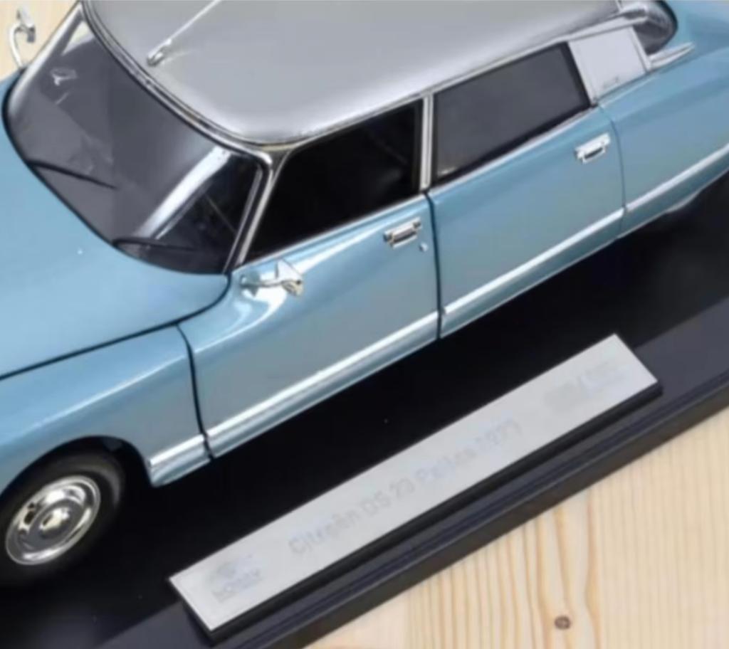 Citroën DS 23 Pallas 1972 Sable métallisé 1:18
