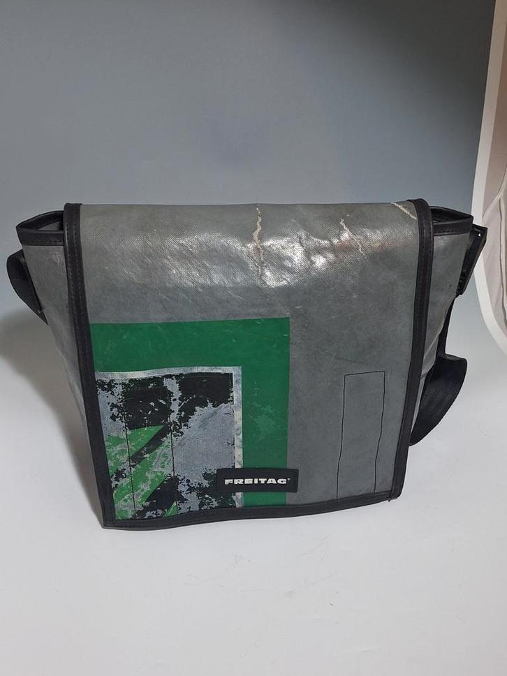 Freitag F21 Nightclub, Sieraden, Tassen en Uiterlijk, Tassen | Schoudertassen, Gebruikt, Grijs, Ophalen of Verzenden