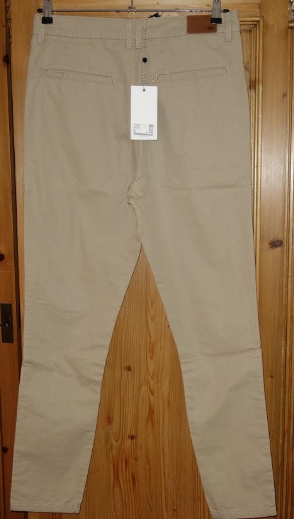 Jeans, model Elma van het Deense merk Minimum - maat XS, Kleding | Dames, Spijkerbroeken en Jeans, Nieuw, W27 (confectie 34) of kleiner