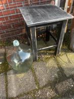 Oude houten kruk met verweerde look, Ophalen, Gebruikt, Zwart, Eén