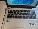 Asus laptop model F555L, 256 GB, Met videokaart, 2 tot 3 Ghz, Qwerty