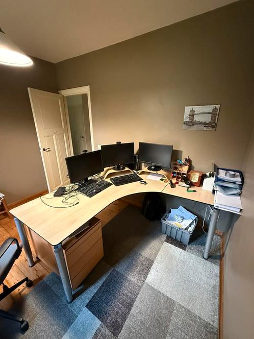 Hoekbureau Metaal en Hout Kantoor, Huis en Inrichting, Bureaus, Zo goed als nieuw, Bureau, Ophalen