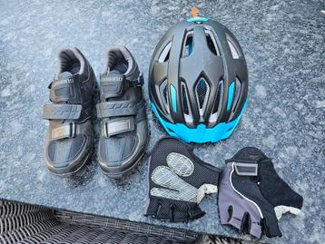 Complete set mountainbike uitrusting  beschikbaar voor biedingen