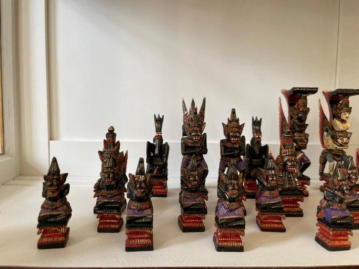 Aziatisch schaakspel / Balinese schaakset, Verzamelen, Complete verzamelingen en Collecties, Ophalen of Verzenden