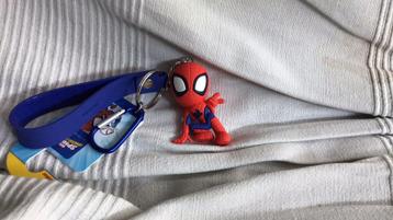 Spider man keychain beschikbaar voor biedingen