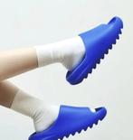 Yeezy slide blauw, Kleding | Heren, Schoenen, Nieuw, Blauw, Slippers, Yeezy adidas