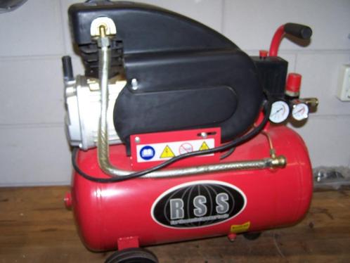Te koop compressor, Doe-het-zelf en Verbouw, Compressors, Gebruikt, 6 tot 10 bar, Minder dan 25 liter, Minder dan 200 liter/min