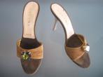 GRATIS VERZENDEN | VINCINI sexy bruine slippers 35, Slippers, Bruin, Verzenden, Nieuw