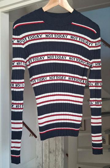 Truitje Not Today maat S
 beschikbaar voor biedingen