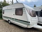 Chateau 490 Calista Frans bed, rondzit , Mover , NIEUWSTAAT, Chateau, Niet bekend, Chateau Caravans, Koelkast