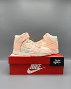 Nike Dunk high Sail Crimson Tint 39 40, Kleding | Dames, Schoenen, Nike, Nieuw, Ophalen of Verzenden, Sneakers of Gympen