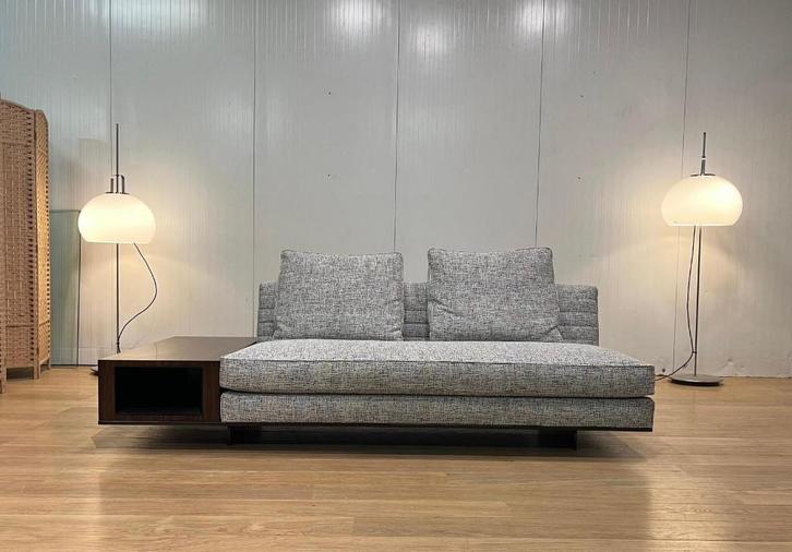 Nieuwstaat Minotti Roger 2 zits met kast – NP €9.000, Huis en Inrichting, Banken | Bankstellen, Zo goed als nieuw, Tweepersoons