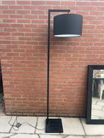 Vloerlamp zwart (avoir) van Kwantum, Huis en Inrichting, Lampen | Vloerlampen, Ophalen, Zo goed als nieuw, Metaal, 150 tot 200 cm