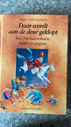 I. Verschuren - Daar wordt aan de deur geklopt, Boeken, Ophalen of Verzenden, Zo goed als nieuw, Fictie algemeen, I. Verschuren