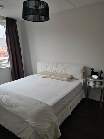 Boxspring 180x200 beschikbaar voor biedingen