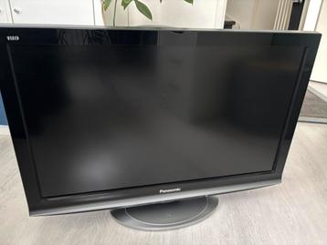 Panasonic LCD Viera televisie beschikbaar voor biedingen