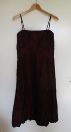Your Sixth Sense bordeaurode changeant crinkle jurk, maat 40, Kleding | Dames, Gelegenheidskleding, Verzenden, Your Sixth Sense