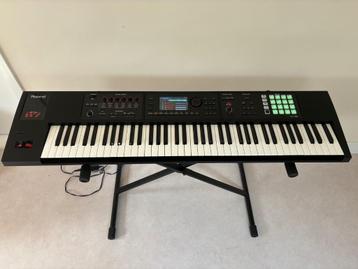 Roland FA 07 in nieuwstaat! beschikbaar voor biedingen