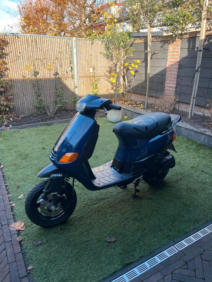 Piaggio zip type 3, Fietsen en Brommers, Brommers | Tuning en Styling, Zo goed als nieuw, Ophalen