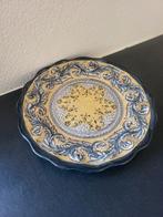 Keramieken (sier)bord Ceramica Triana gesigneerd, Antiek en Kunst, Ophalen of Verzenden