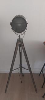 Industriele 3-poot lamp, Huis en Inrichting, Lampen | Vloerlampen, Ophalen, Zo goed als nieuw, Industrieel, 100 tot 150 cm