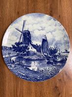Wandbord Delfts blauw Molen met zeilboot, Ophalen of Verzenden
