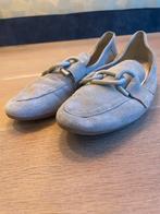 SUB 55 Beige Suède Loafers - Maat 40, Kleding | Dames, Ophalen, Zo goed als nieuw, Beige, Instappers