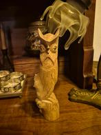 Houten Art Deco beeld van een staande gehoornde uil, Antiek en Kunst, Ophalen of Verzenden