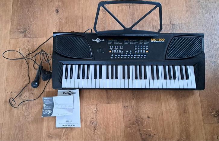 Gear4music MK1000 Keyboard - Perfect voor beginners!, Muziek en Instrumenten, Keyboards, Gebruikt, 61 toetsen, Overige merken